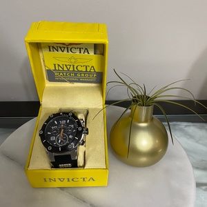 Invicta speedway watch in box